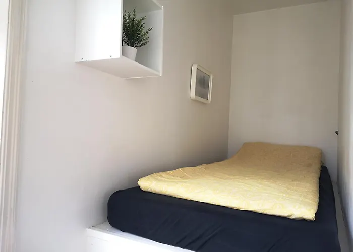 Daire Super Cozy 3-bedroom In Picturesque Neigborhood *