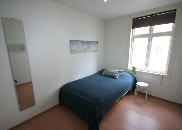 Super Cozy 3-bedroom In Picturesque Neigborhood Μπέργκεν