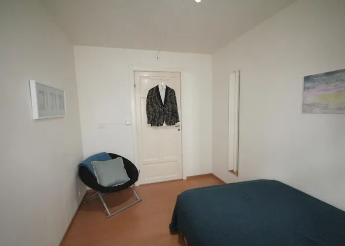 Appartamento Super Cozy 3-bedroom In Picturesque Neigborhood *